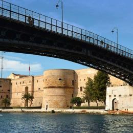 Taranto Puglia Canale Navigabile